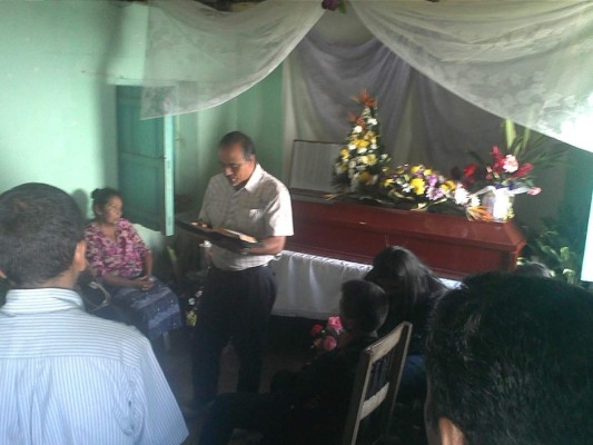 Entierran a taxista hondureño ultimado por diputado de Libre