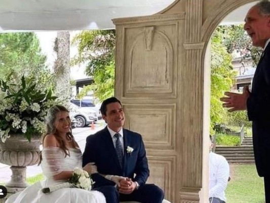 Kilvett Bertrand se casa con María Andrea Matamoros