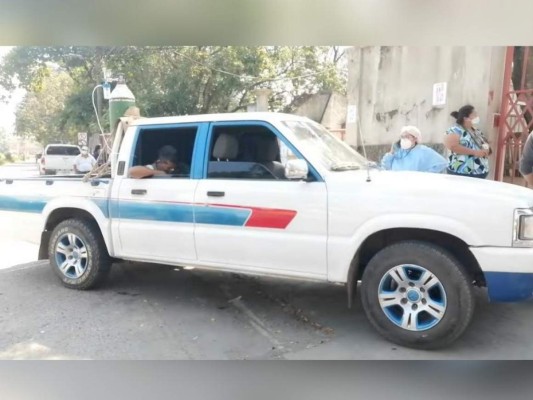 Muere paciente en el estacionamiento del hospital móvil de San Pedro Sula