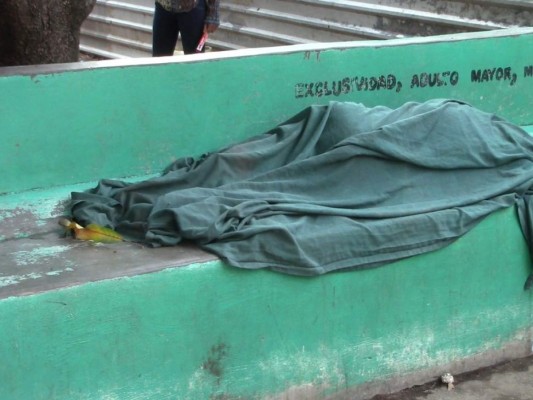 Anciano muere esperando asistencia médica en el Hospital del Sur