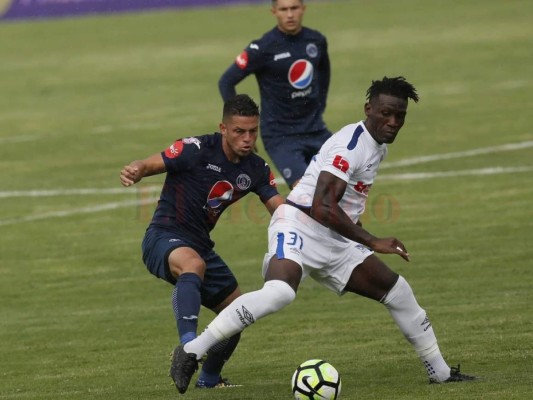 En otro aburrido clásico, lo de siempre: Olimpia 1-1 Motagua en el Nacional
