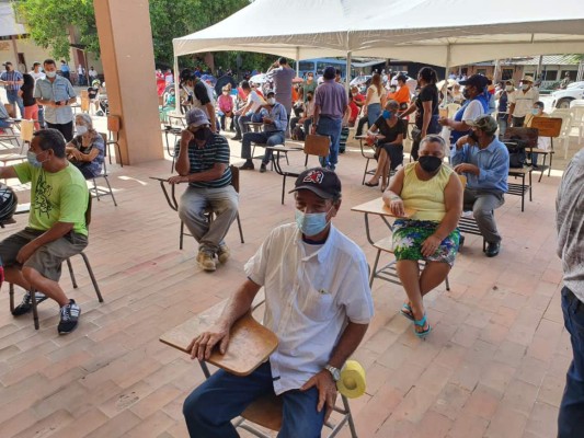 Así se desarrolla la segunda jornada del 'Vacunatón' en siete departamentos de Honduras