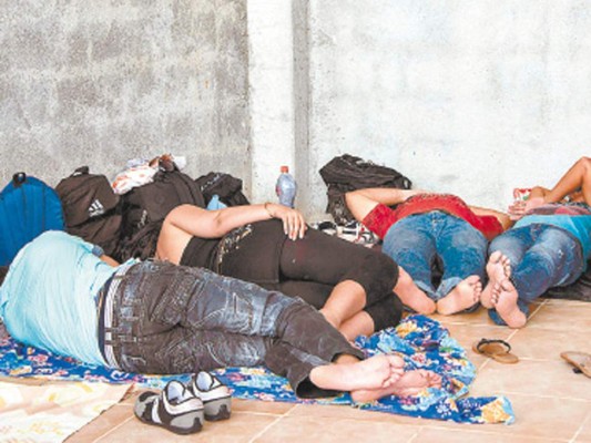 Migrantes salen legales de Cuba y son víctimas de traficantes