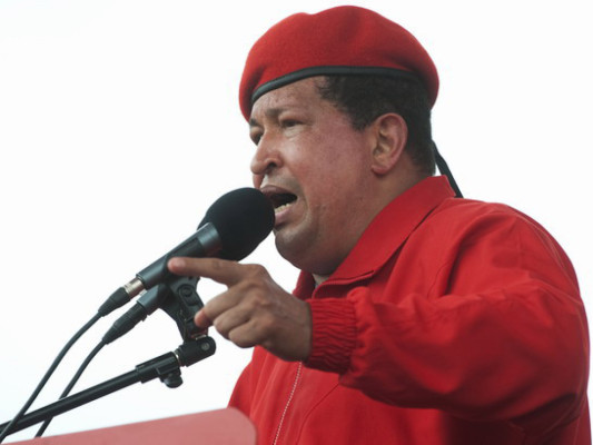 Chávez y opositor Capriles arrancan campaña por la presidencia