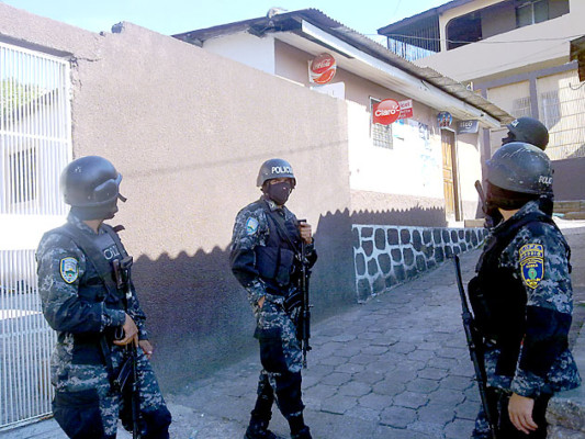 Tres meses después, Policía recupera 12 casas usurpadas por mareros en Comayagüela