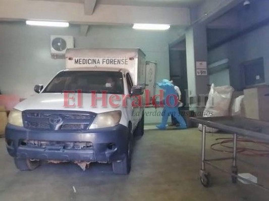 En medio de consternación y dolor retiran cuerpo de Keyla Martínez (FOTOS)