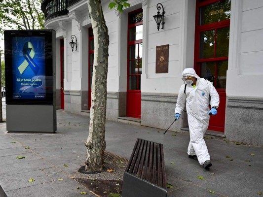 Muertes por coronavirus bajan a 301 en las últimas 24 horas en España