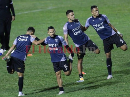 Real España le baja los humos a Motagua con amargo empate 1-1 en el Nacional