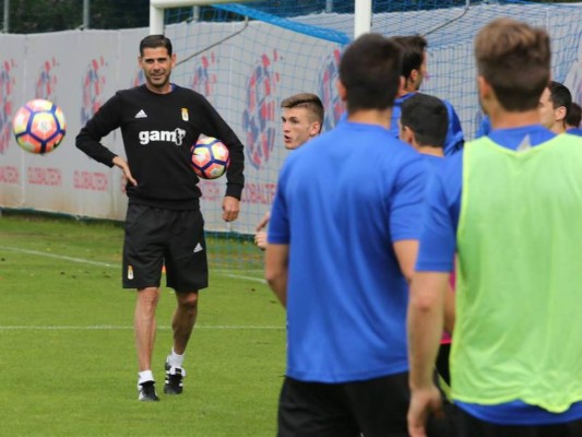Tenerife vs Real Oviedo: El Choco Lozano se enfrentará a Fernando Hierro