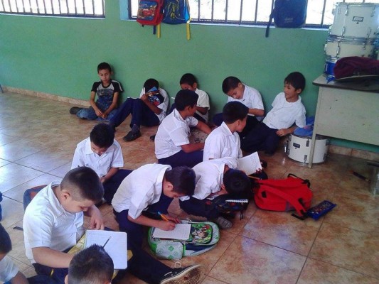 Así iniciaron clases estos niños hondureños