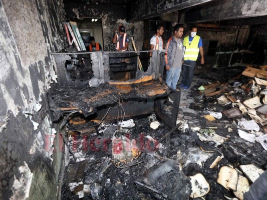 FOTOS: Los daños al interior de los edificios emblemáticos del centro de la capital tras incendios en protestas
