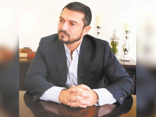 Diputado Yuri Sabas: 'Lucho por salir adelante, por reconstruir mi familia”