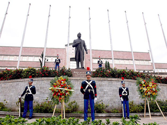 Honduras rinde honores a Francisco Morazán