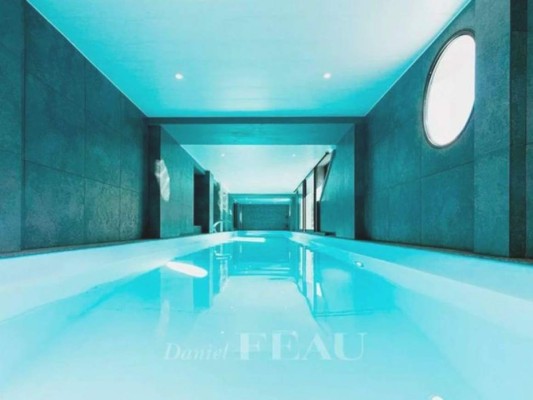 Las impresionantes mansiones que el PSG le está buscando a Messi para vivir en París