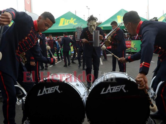 Grupos marciales deleitaron en I Concurso de Bandas de EL HERALDO 2019