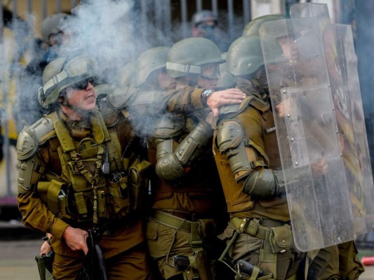 Revuelta social sigue en Chile con potentes protestas en Santiago (FOTOS)