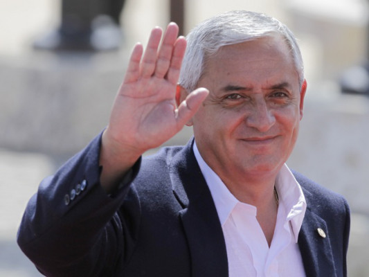 Presidente guatemalteco convivirá un fin de semana con familia en pobreza