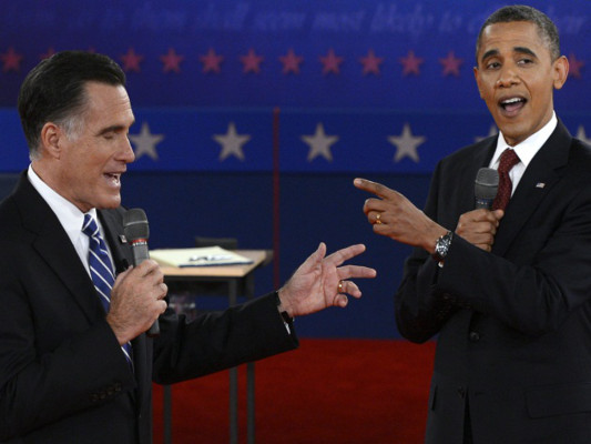 Obama a la ofensiva en segundo debate