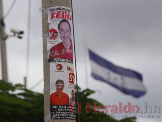 AMDC ordena quitar y quemar propaganda política colocada en lugares prohibidos&nbsp;&nbsp;