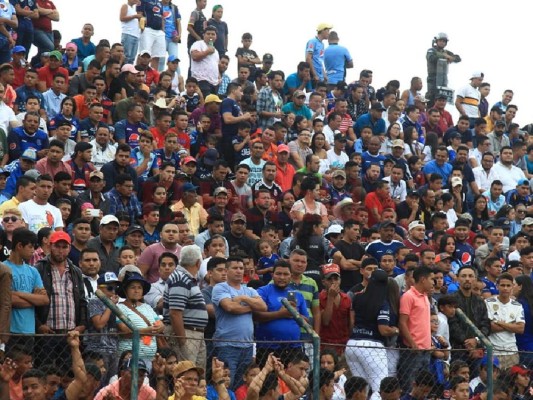 FOTOS: Danlí se viste de azul para recibir a Motagua vs Real de Minas en el Estadio Marcelo Tinoco