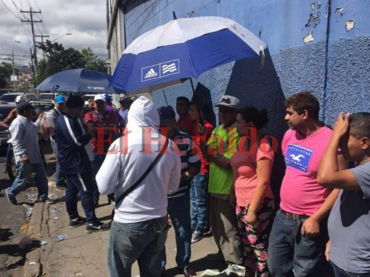 Ya están en venta los boletos para la final Motagua vs Real España en el Nacional