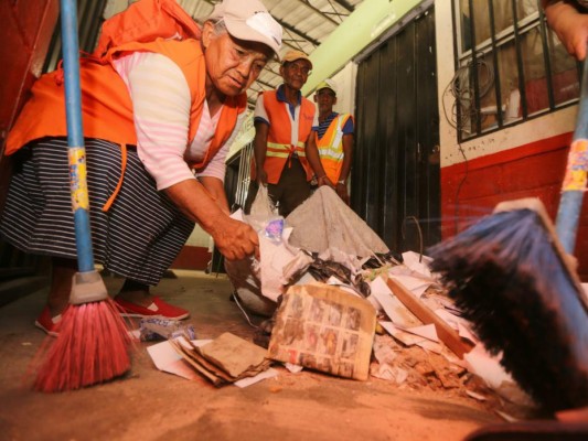 Implementan ambicioso plan para rescatar el mercado La Isla