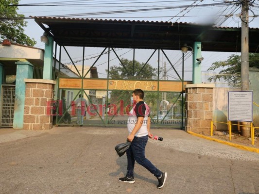 Sin consulta externa: desolados lucen hospitales en plena pandemia (FOTOS)