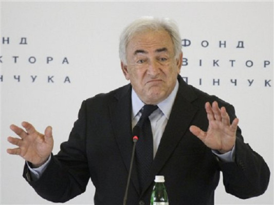 Juez autoriza demanda de mucama contra Strauss-Kahn