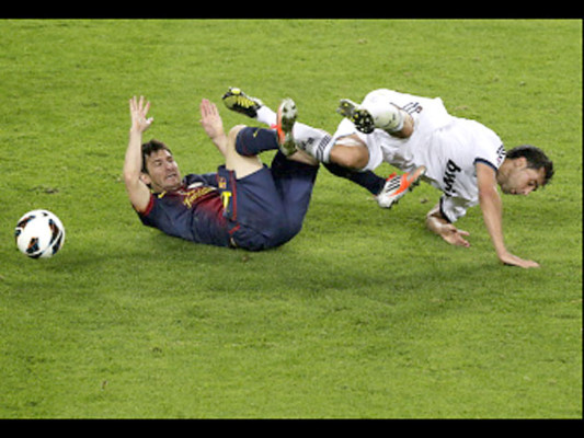 Barça y Real Madrid empatan 2-2 en el clásico de la Liga española
