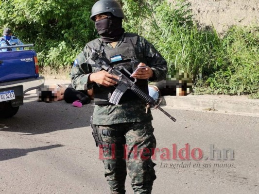 Desgarradora escena de pareja emboscada y acribillada en la capital (FOTOS)