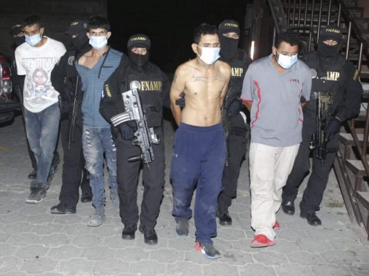 Capturan a cuatro miembros de la MS-13 con más de 100 mil lempiras