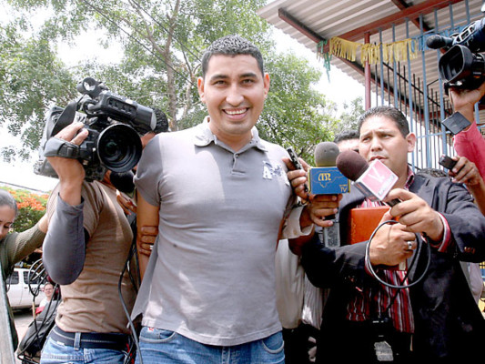 Dejan libre a subinspector arrestado por secuestro de periodista