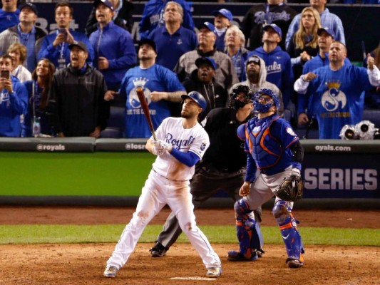 Royals 5-4 Mets en primer juego de la serie mundial de béisbol 2015
