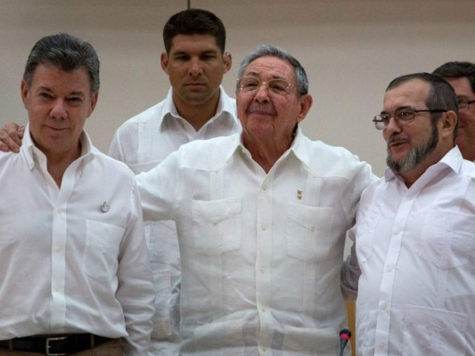 Colombia: gobierno y FARC firman acuerdo sobre cese al fuego y desarme&nbsp;&nbsp;&nbsp;
