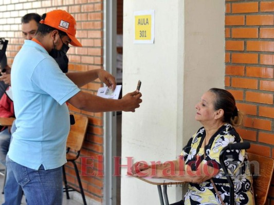 Conadeh pide al Registro Nacional acelerar distribución del DNI