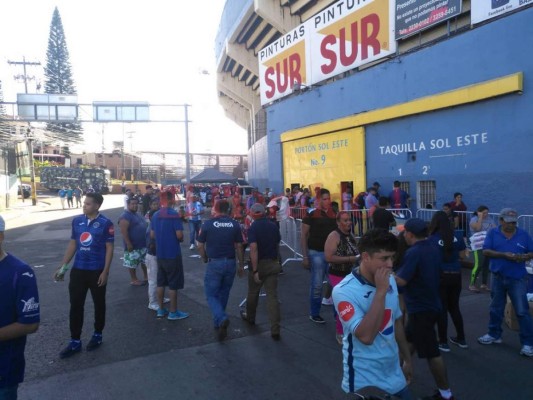 Afición motagüense pone ambientazo y abarrota el Nacional en el duelo ante Platense