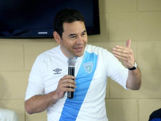 Operan a Jimmy Morales tras sufrir fractura durante un partido de fútbol&nbsp;&nbsp;