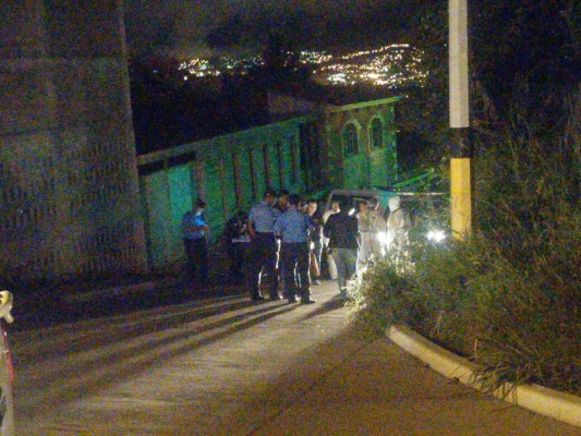 Encuentran cuerpo encostalado en la colonia Centroamérica Oeste de la capital