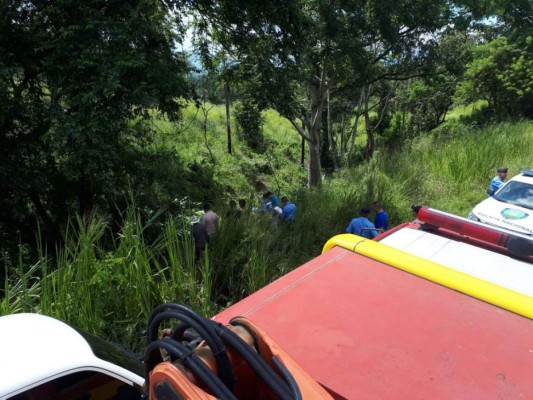 Ocho heridos tras colisión entre varios vehículos en carretera de Santa Bárbara
