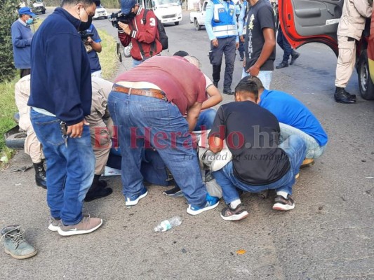 Tres heridos deja accidente de motocicletas en carretera a Olancho