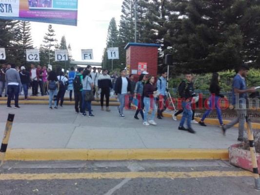 UNAH aplica primer examen de admisión de 2019