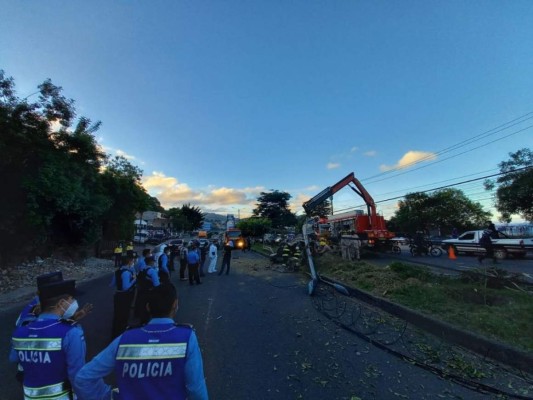 Tragedia: Así fue el accidente que dejó una mujer muerta en el anillo periférico en la capital