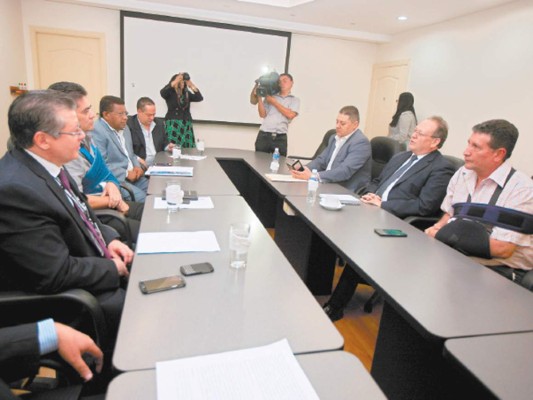 Presupuestos electorales incompletos para 2016