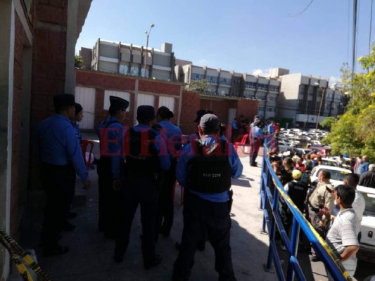 Drama, dolor y desesperación: las tristes fotos de familiares y amigos del abogado Reynaldo Barahona, asesinado frente a la Corte Suprema de Justicia