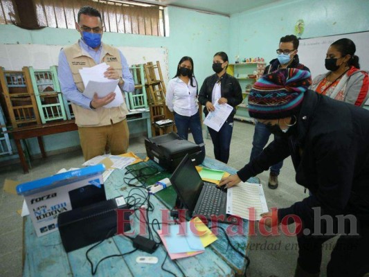 Consorcio confirma entrega de primer lote de impresoras al CNE