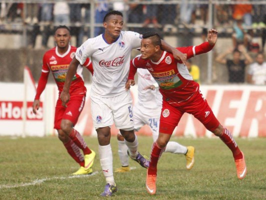 Olimpia con media copa en la mano, venció 2-1 a la Real Sociedad con goles de Alex y Costly