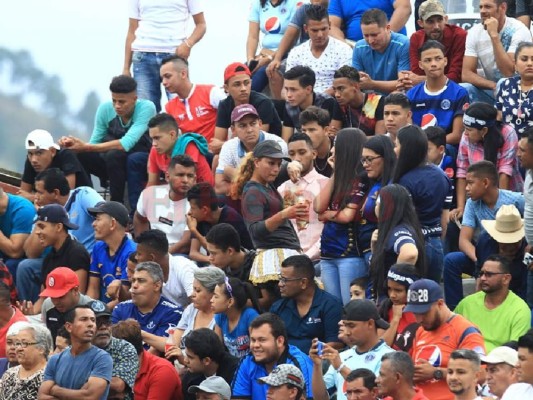 FOTOS: Danlí se viste de azul para recibir a Motagua vs Real de Minas en el Estadio Marcelo Tinoco