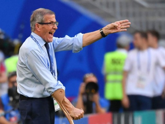 Tabárez: Suárez y Cavani se sienten en su salsa&nbsp;&nbsp;