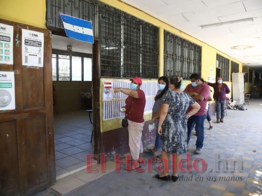 El CNE contratará servicio satelital para transmisión en 1,500 centros de votación