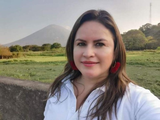 'No puede ser que estén muriendo personas y que El Salvador done lo de su gente', reclama diputada salvadoreña